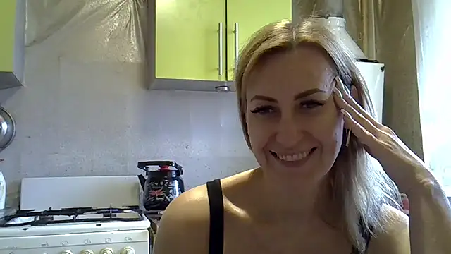 AshleyXHoney online show from December 6, 8:53 am