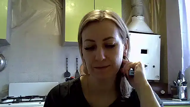 AshleyXHoney online show from January 14, 9:35 am