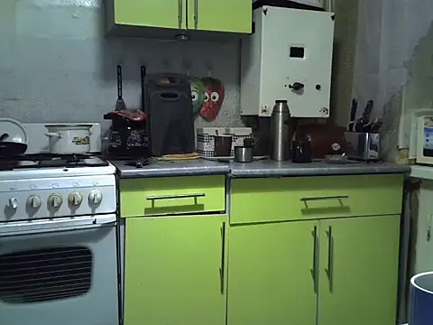 AshleyXHoney online show from October 18, 9:50 pm