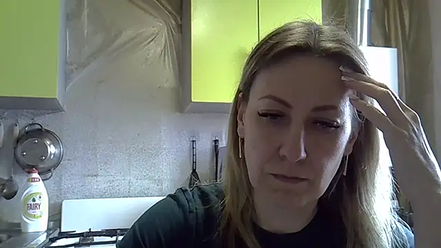 AshleyXHoney online show from March 3, 8:10 am