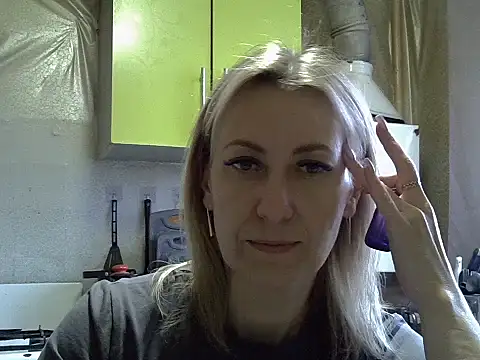 AshleyXHoney online show from October 21, 7:19 am