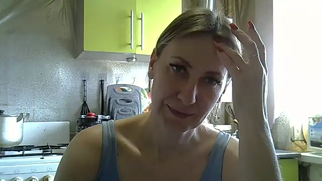 AshleyXHoney online show from March 19, 8:03 am