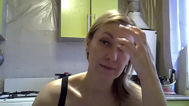 AshleyXHoney online show from December 10, 6:44 am