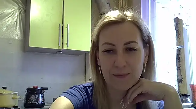 AshleyXHoney online show from December 16, 6:43 am