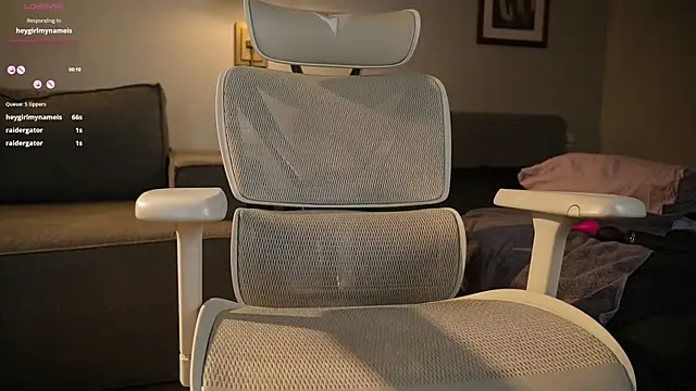 milablum777 online show from December 29, 7:11 pm