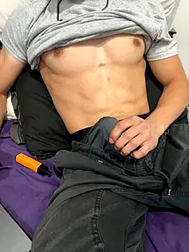jusjames77 online show from October 24, 9:30 am