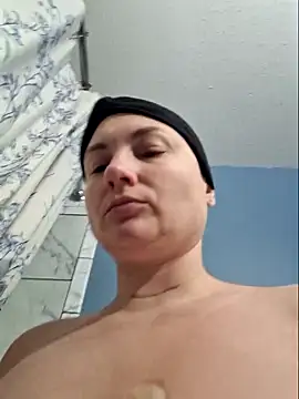 Snapshot of MilfyMrsRobinson chatting on May 12, 1:28 pm MilfyMrsRobinson online show from May 12, 1:28 pm