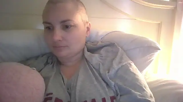 MilfyMrsRobinson online show from March 21, 12:42 pm