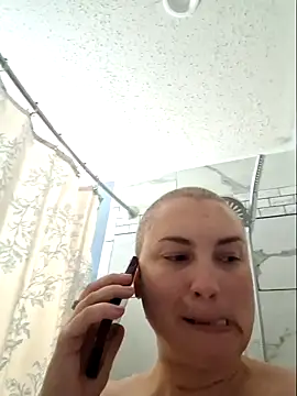 Snapshot of MilfyMrsRobinson chatting on May 5, 8:34 pm MilfyMrsRobinson online show from May 5, 8:34 pm
