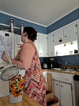 Snapshot of MilfyMrsRobinson chatting on October 7, 1:45 pm MilfyMrsRobinson online show from October 7, 1:45 pm
