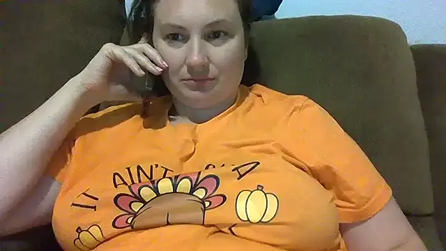 MilfyMrsRobinson online show from November 12, 12:42 pm