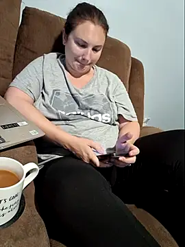 Snapshot of MilfyMrsRobinson chatting on September 22, 11:05 am MilfyMrsRobinson online show from September 22, 11:05 am