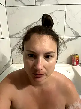 Snapshot of MilfyMrsRobinson chatting on October 11, 9:49 pm MilfyMrsRobinson online show from October 11, 9:49 pm