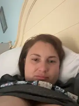 MilfyMrsRobinson online show from January 19, 1:37 pm