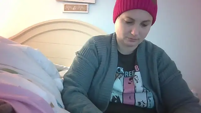 MilfyMrsRobinson online show from February 9, 12:14 pm