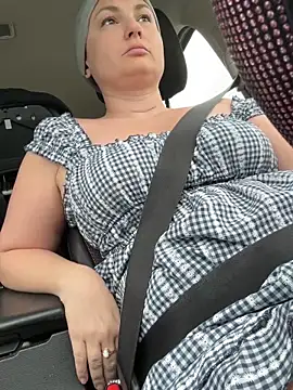 MilfyMrsRobinson online show from June 30, 12:05 pm