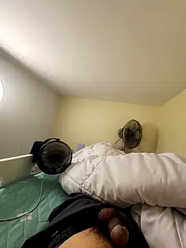 2tomka52052sex online show from February 24, 5:47 pm