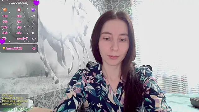 Wowpornoo online show from February 15, 9:27 am