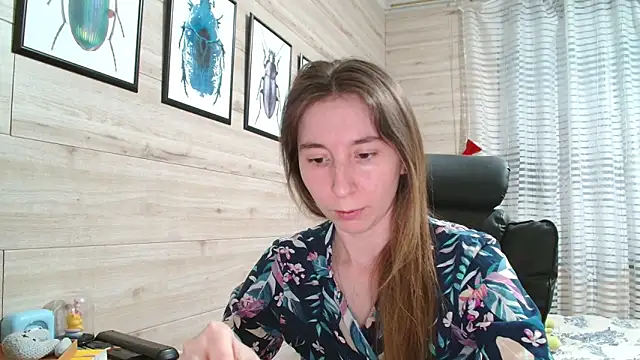 Snapshot of Wowpornoo chatting on May 6, 4:00 pm Wowpornoo online show from May 6, 4:00 pm