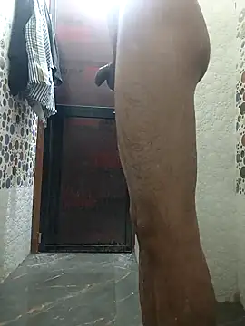 Snapshot of yashzae chatting on December 9, 3:00 pm yashzae online show from December 9, 3:00 pm