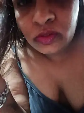 Snapshot of Love_Jenny chatting on July 11, 6:03 am Love Jenny online show from July 11, 6:03 am