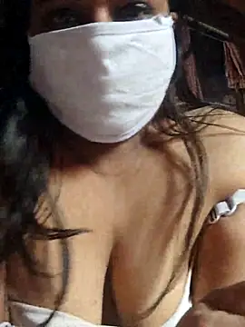 Snapshot of Love_Jenny chatting on May 8, 3:32 am Love Jenny online show from May 8, 3:32 am