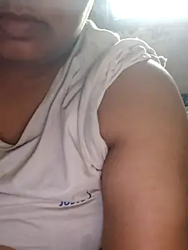 Snapshot of Love_Jenny chatting on April 26, 10:12 am Love Jenny online show from April 26, 10:12 am