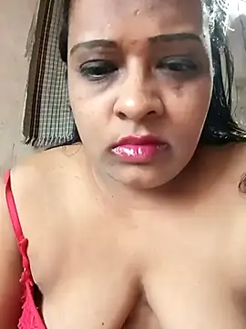 Snapshot of Love_Jenny chatting on February 21, 4:18 am Love Jenny online show from February 21, 4:18 am