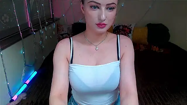 LizaSenri online show from October 13, 6:37 am