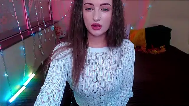 LizaSenri online show from November 18, 8:17 am