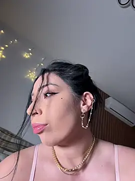 KimArts online show from February 21, 7:49 pm