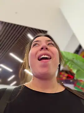 KimArts online show from December 1, 7:04 pm