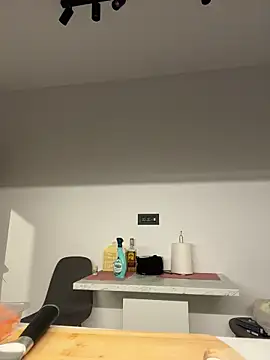 KimArts online show from October 30, 7:11 pm