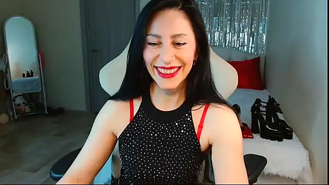 Snapshot of leillaMurrayy chatting on February 11, 4:13 pm leillaMurrayy online show from February 11, 4:13 pm