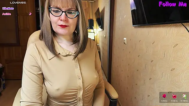 MyLadySkyLuck online show from March 26, 9:02 pm