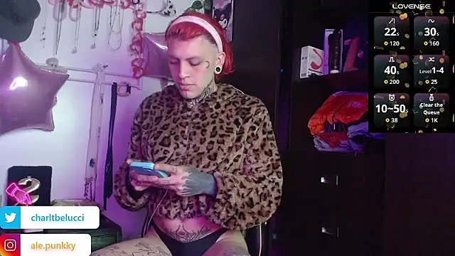 charlotbelucci  online show from March 10, 12:09 pm