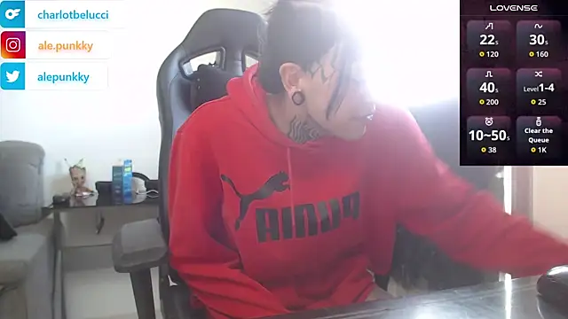 charlotbelucci  online show from October 24, 7:57 pm