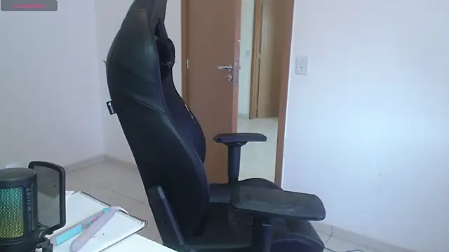 charlotbelucci  online show from October 7, 10:38 am