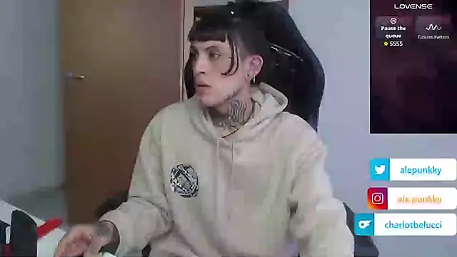 charlotbelucci  online show from October 4, 10:06 am