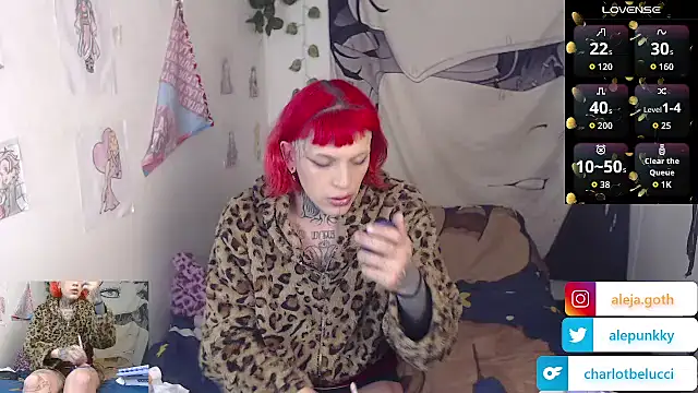 Snapshot of charlotbelucci_ chatting on July 20, 11:45 am charlotbelucci online show from July 20, 11:45 am