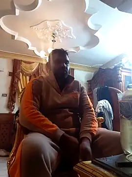 ListedLoin online show from March 15, 7:32 pm