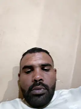 ListedLoin online show from February 14, 8:20 pm