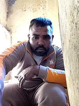 ListedLoin online show from March 9, 12:09 pm