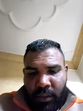 ListedLoin online show from April 9, 11:22 pm