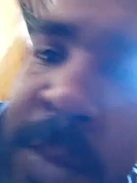 ListedLoin online show from April 19, 12:06 pm