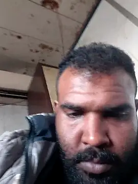 ListedLoin online show from February 6, 7:15 am