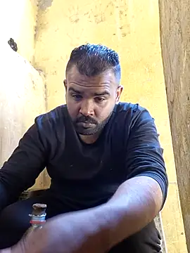 ListedLoin online show from April 21, 7:15 am