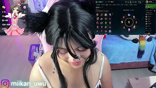 Snapshot of Ahri_Elderwood chatting on February 27, 10:01 am Ahri Elderwood online show from February 27, 10:01 am