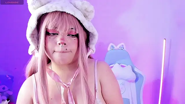 Ahri Elderwood online show from March 31, 4:58 am