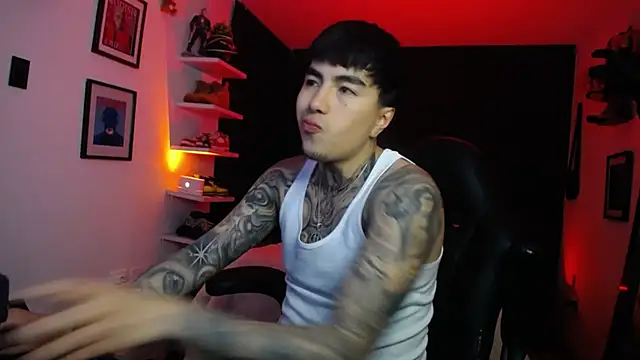 Snapshot of jung_dragon chatting on October 5, 5:20 am jung dragon online show from October 5, 5:20 am